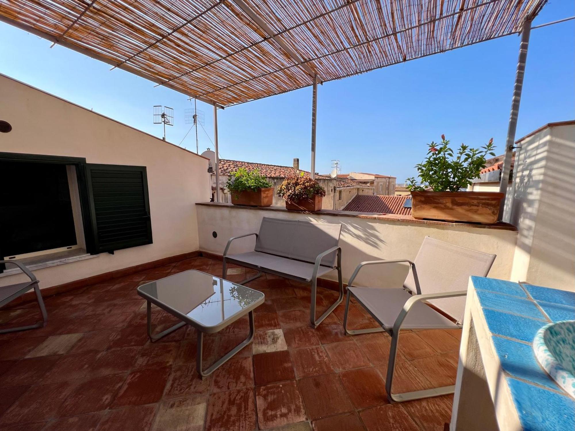 Cortile Umberto I Bed & Breakfast Cefalu Exterior photo