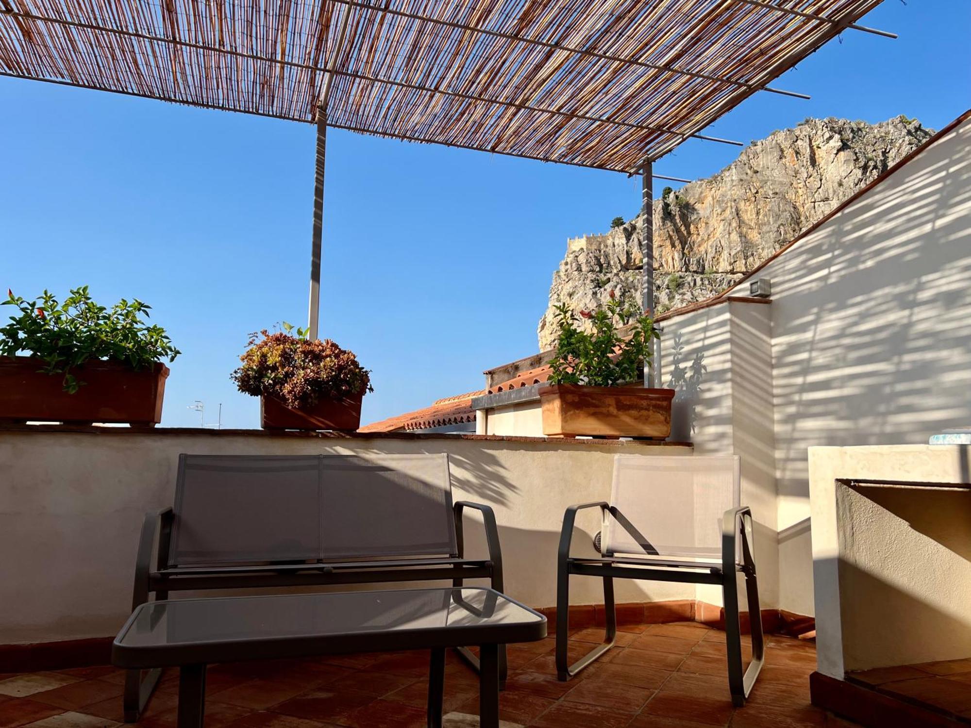 Cortile Umberto I Bed & Breakfast Cefalu Exterior photo
